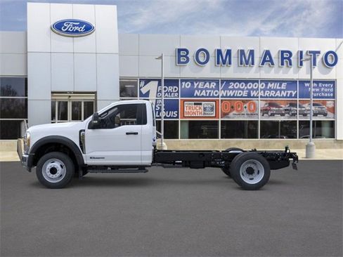 New 2026 Ford F450 XL w/ XL Chrome Package image 3