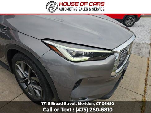 Used 2019 INFINITI QX50 Essential w/ Sensory Package image 11