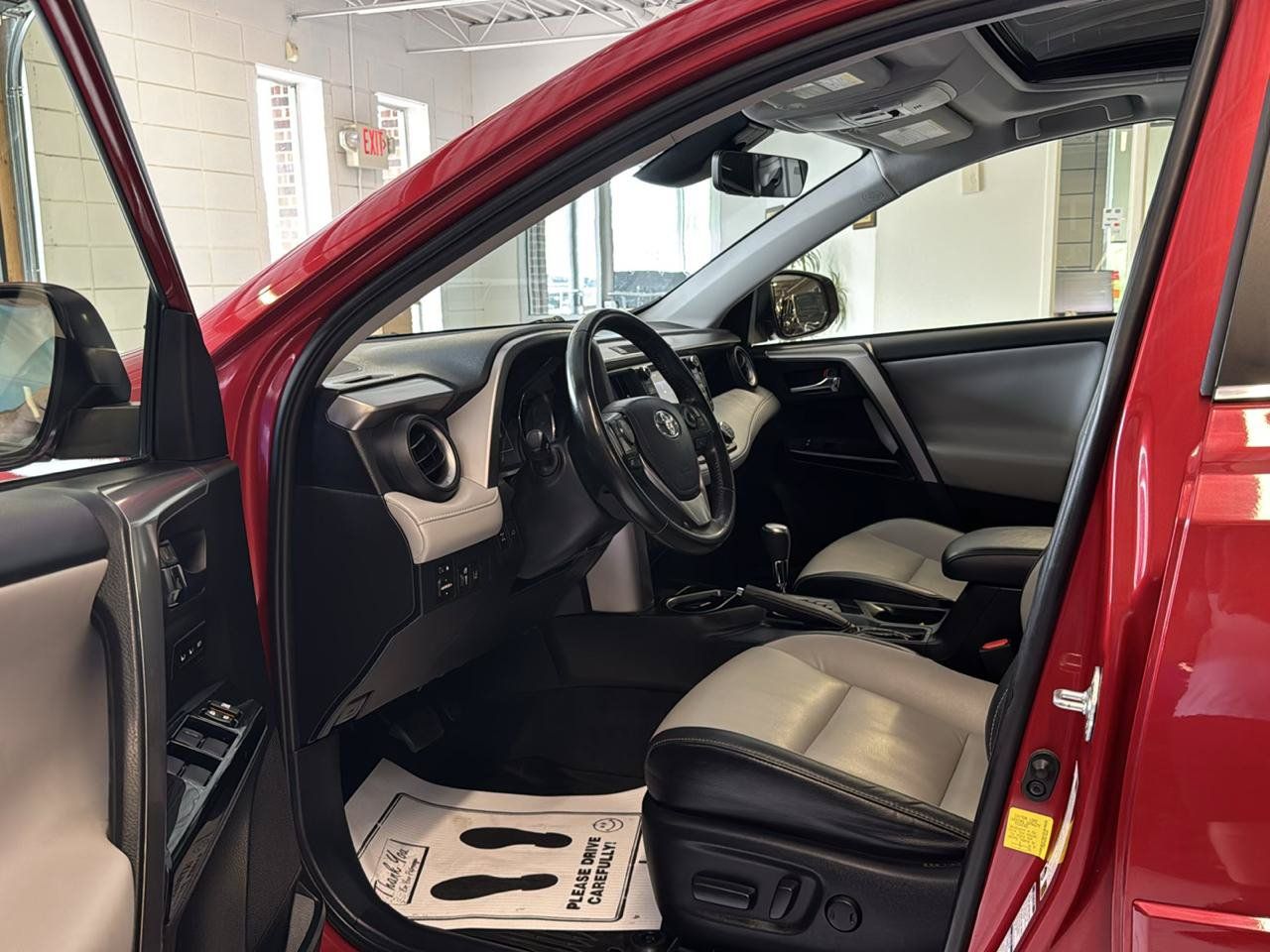 Used 2017 Toyota RAV4 Limited w/ Protection Package AWD/4WD image 8