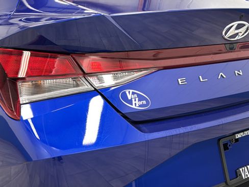 Used 2023 Hyundai Elantra SEL w/ Convenience Package FWD image 37
