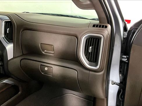 Used 2020 GMC Sierra 1500 SLT image 16