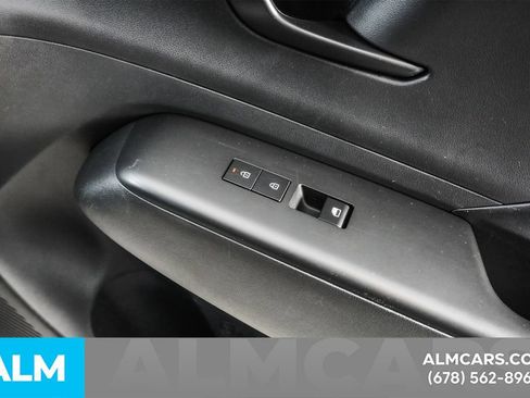 Used 2025 Hyundai Kona SEL image 43