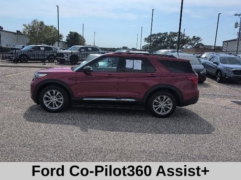 Used 2024 Ford Explorer XLT w/ Equipment Group 202A AWD/4WD image 3