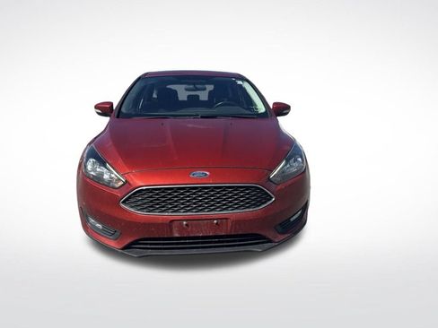 Used 2018 Ford Focus SEL w/ Cold Weather Package FWD image 8