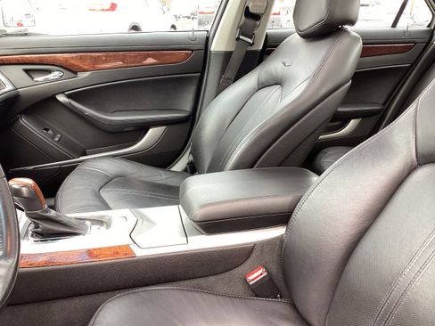 Used 2011 Cadillac CTS Luxury image 12
