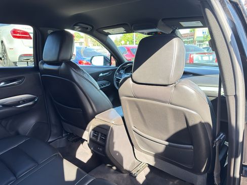 Used 2023 Cadillac XT4 Premium Luxury AWD/4WD image 17