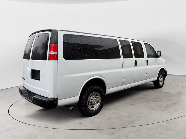 Used 2023 Chevrolet Express 3500 LS w/ Cold Climate Package RWD image 5