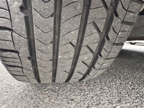 Used 2018 Ford Fusion SE image 9