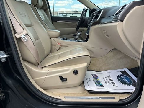 Used 2018 Jeep Grand Cherokee Overland AWD/4WD image 47