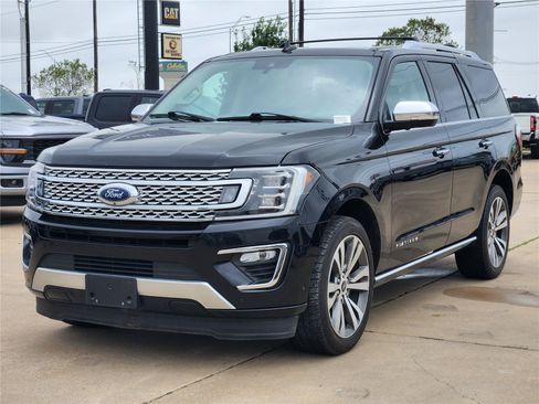 Used 2021 Ford Expedition Platinum RWD image 3