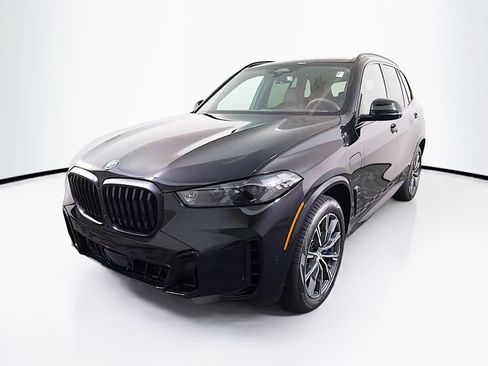 New 2026 BMW X5 xDrive50e w/ M Sport Package AWD/4WD image 3