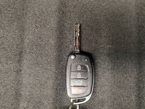 Used 2018 Hyundai Sonata SE FWD image 32