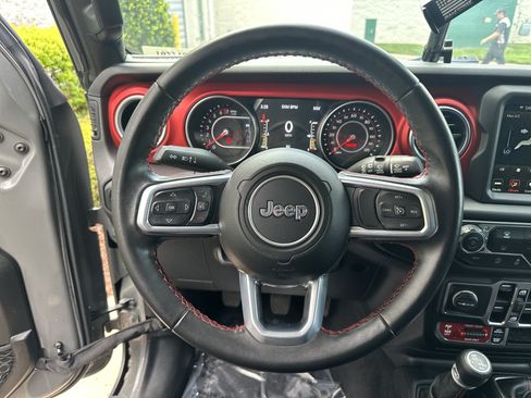 Used 2021 Jeep Wrangler Unlimited Rubicon AWD/4WD image 19