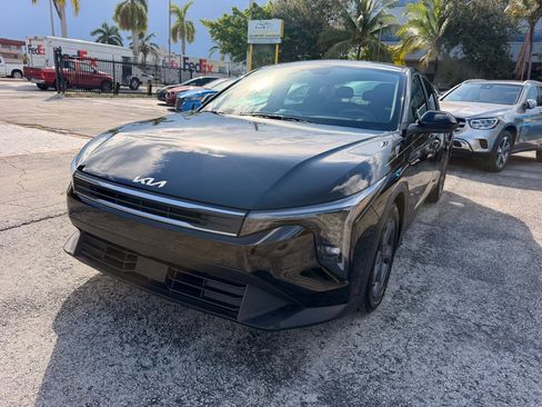 Used 2026 Kia K4 FWD image 4