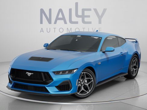 Used 2025 Ford Mustang Coupe RWD image 4