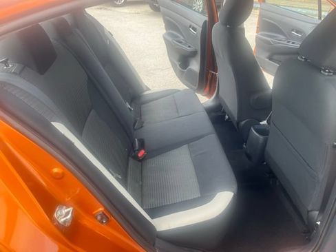 Used 2020 Nissan Versa SV FWD image 29