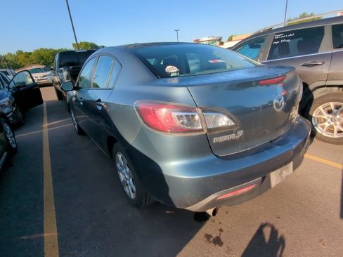 Used 2011 MAZDA MAZDA3 i Touring FWD image 4