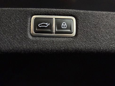 Used 2025 Hyundai Sonata Limited image 32