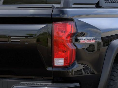 New 2026 Chevrolet Colorado Trail Boss AWD/4WD image 11