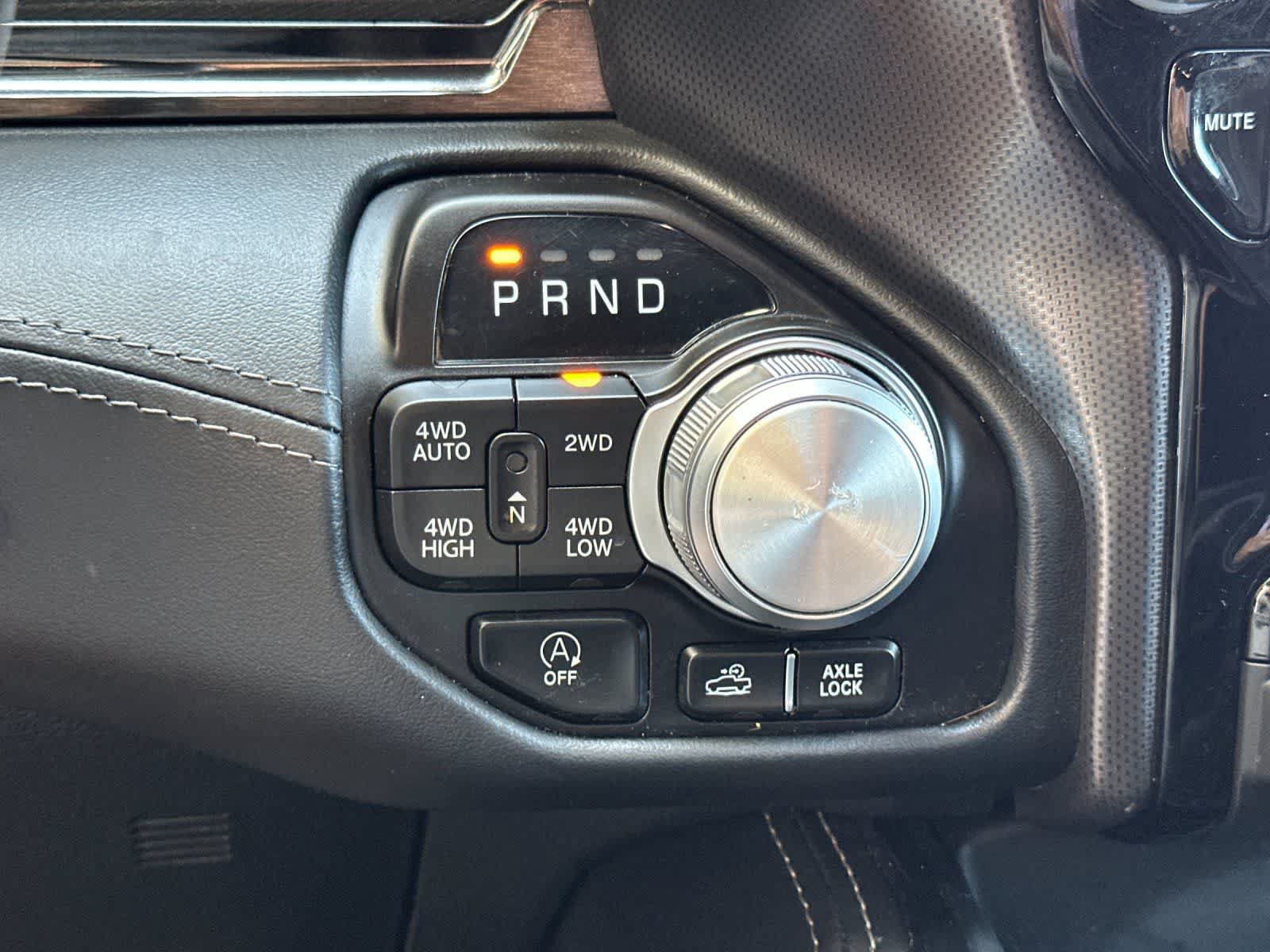Used 2023 RAM 1500 Limited w/ Off Road Group AWD/4WD image 21