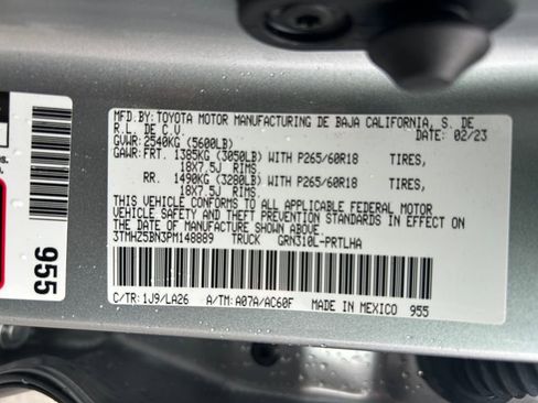 Used 2023 Toyota Tacoma Limited image 34