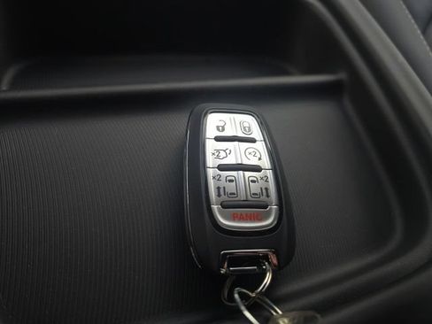 New 2027 Chrysler Pacifica Select AWD/4WD image 29