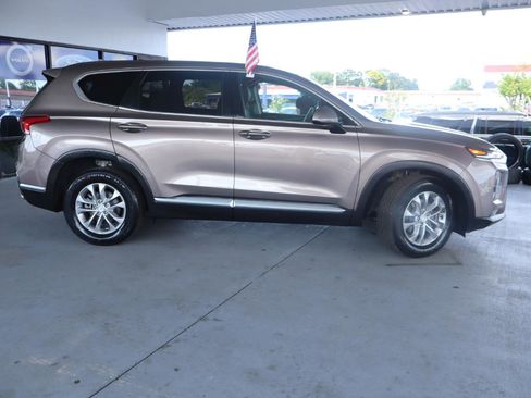 Used 2020 Hyundai Santa Fe SEL FWD image 6