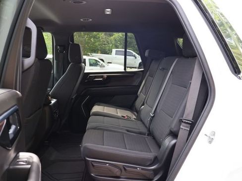 Used 2025 Chevrolet Tahoe LS AWD/4WD image 20