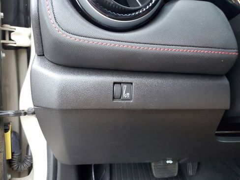 Used 2024 Chevrolet Colorado Z71 image 30