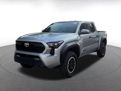 Used 2024 Toyota Tacoma TRD Off-Road AWD/4WD image 7