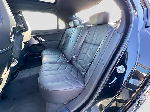 New 2026 BMW 760i xDrive w/ Executive Package image 19