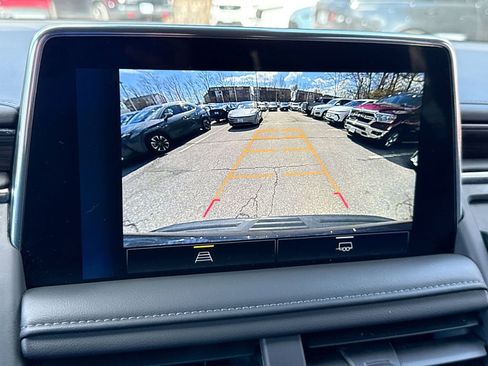 Used 2023 Chevrolet Suburban LT image 22