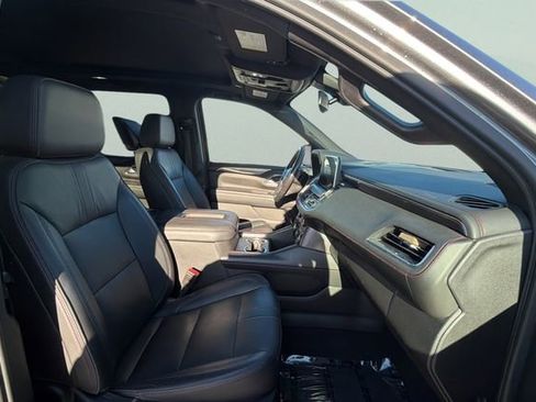 Used 2021 Chevrolet Suburban RST w/ Rear Media and Nav Package image 21