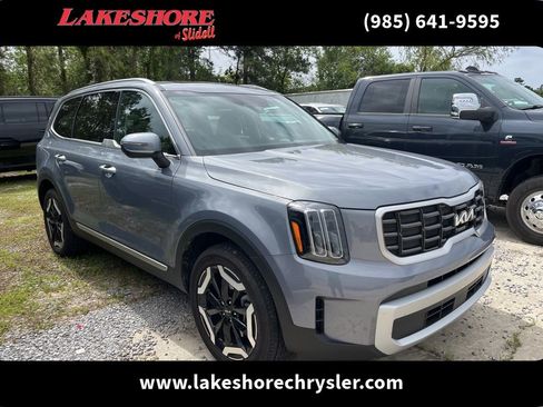 Certified 2025 Kia Telluride S image 1
