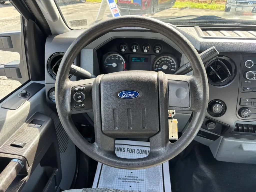 Used 2016 Ford F250 XL w/ Power Equipment Group AWD/4WD image 18