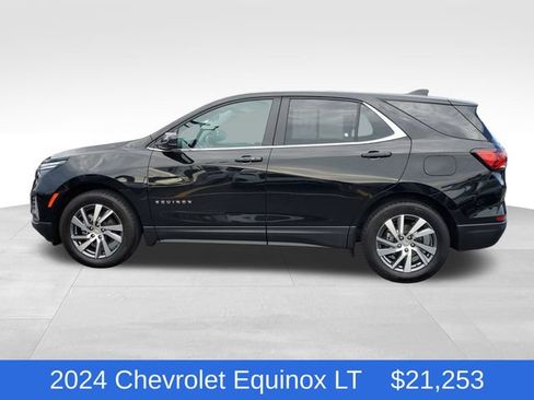 Certified 2024 Chevrolet Equinox LT w/ LPO, Floor Liner Package FWD image 2