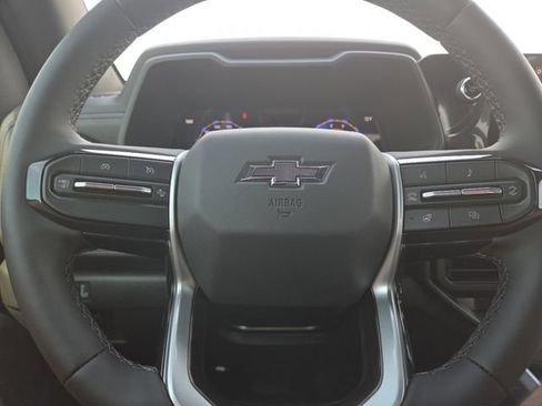 New 2025 Chevrolet Colorado Trail Boss AWD/4WD image 36