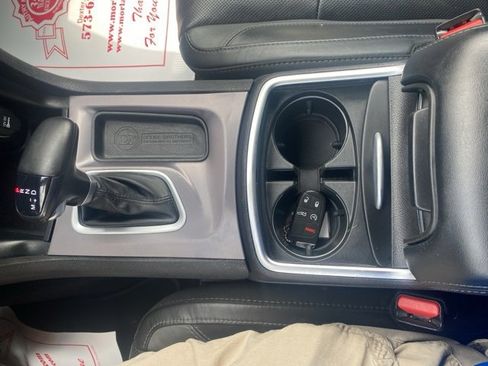 Used 2022 Dodge Charger SXT w/ Leather Interior Group image 23