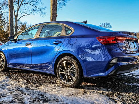 Certified 2023 Kia Forte LXS w/ LXS Technology Package image 4