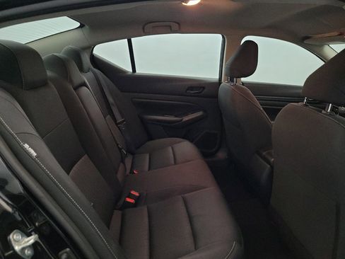 Used 2024 Nissan Altima 2.5 S FWD image 19