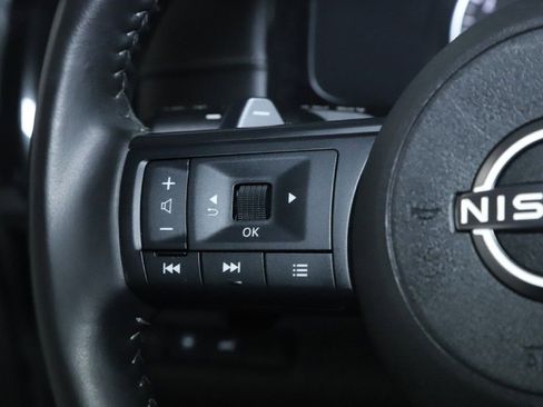 Certified 2025 Nissan Pathfinder SV FWD image 23