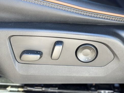 Used 2023 GMC Canyon AT4 w/ AT4 Premium Package image 21