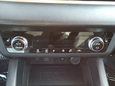 Used 2024 Mitsubishi Outlander SE image 47