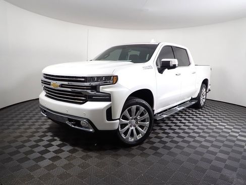 Used 2022 Chevrolet Silverado 1500 High Country w/ LPO, Dark Essentials Package image 2