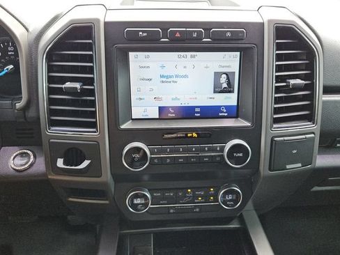 Used 2020 Ford Expedition XLT RWD image 8
