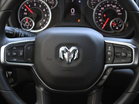New 2026 RAM 1500 Express AWD/4WD image 38