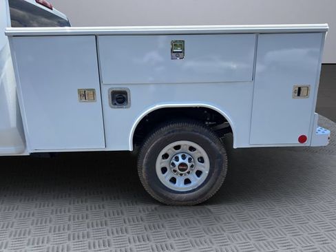 New 2026 GMC Sierra 3500 Pro w/ Convenience Package AWD/4WD image 26