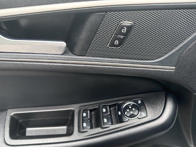 Certified 2024 Ford Edge SEL AWD/4WD image 13