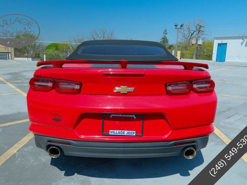 Used 2019 Chevrolet Camaro LT RWD image 6