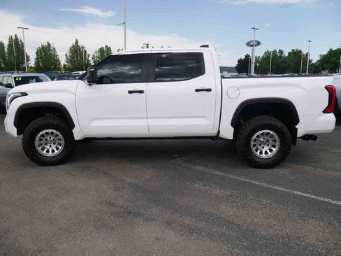 Used 2026 Toyota Tundra SR5 AWD/4WD image 22
